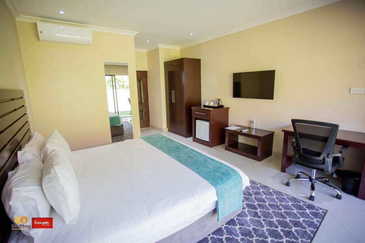 Douglas Lodge & Apartments Lilongwe Exteriör bild