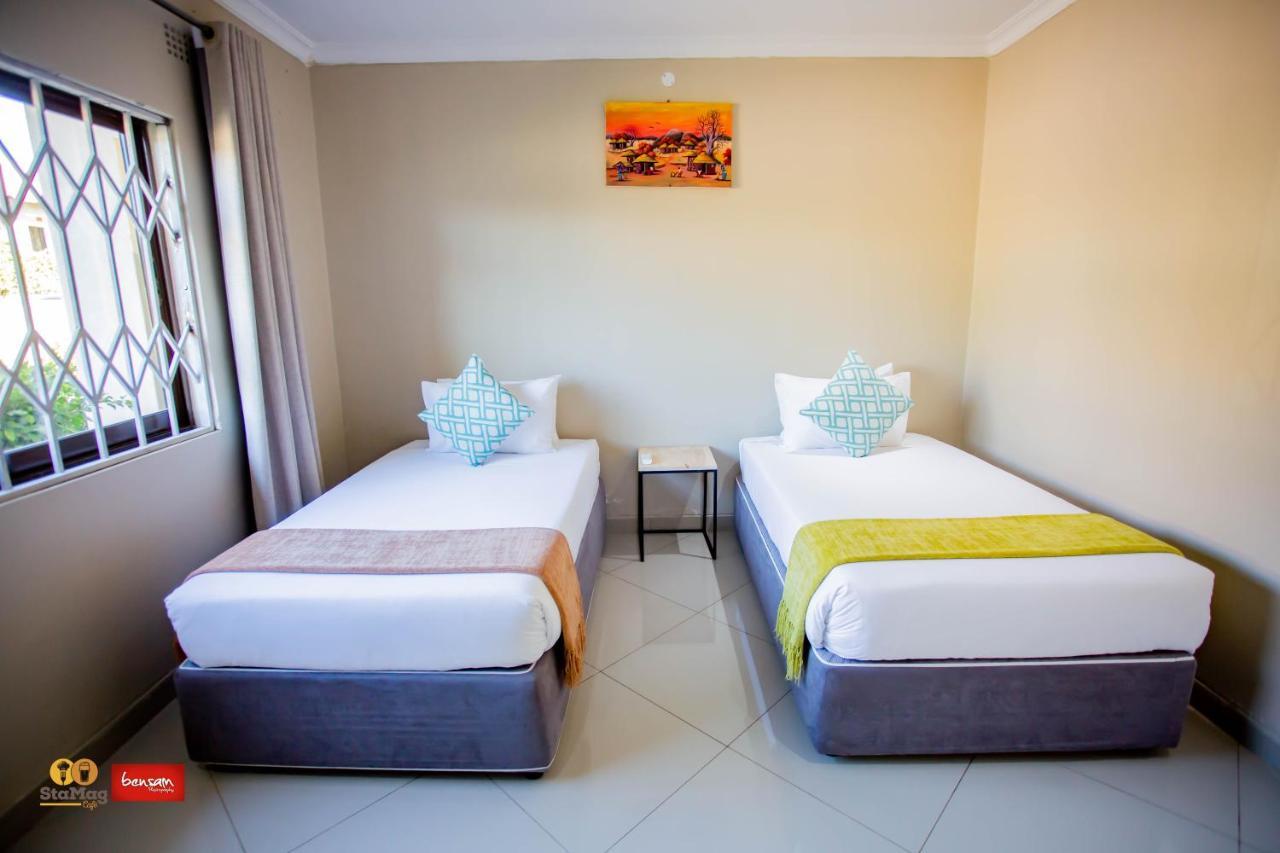 Douglas Lodge & Apartments Lilongwe Exteriör bild