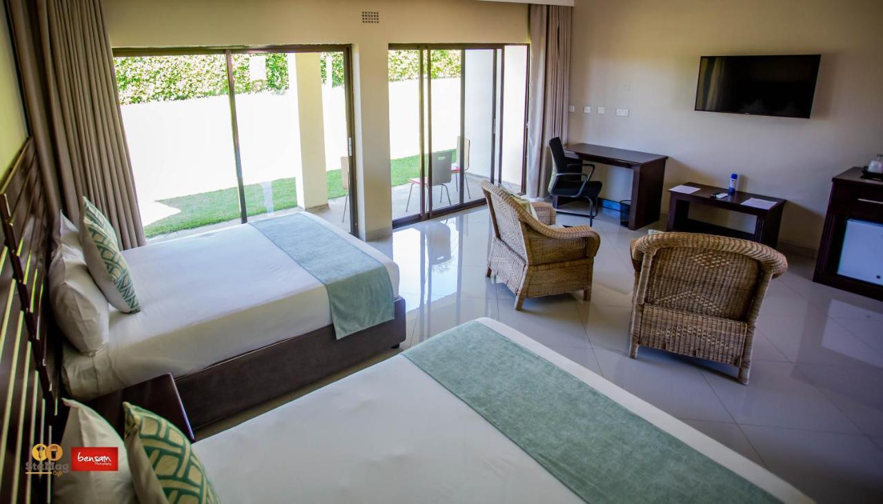 Douglas Lodge & Apartments Lilongwe Exteriör bild