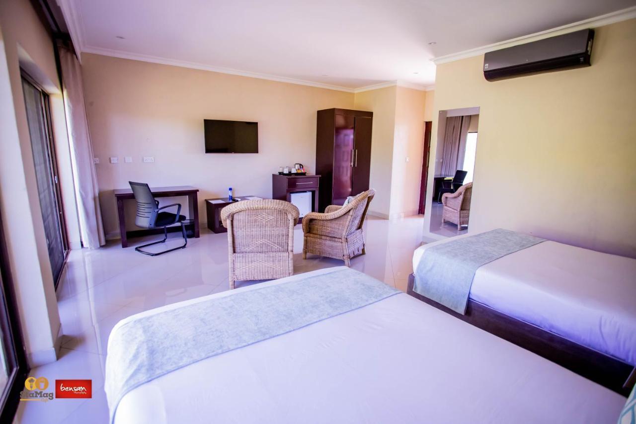 Douglas Lodge & Apartments Lilongwe Exteriör bild