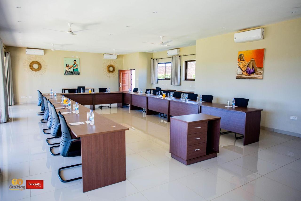 Douglas Lodge & Apartments Lilongwe Exteriör bild